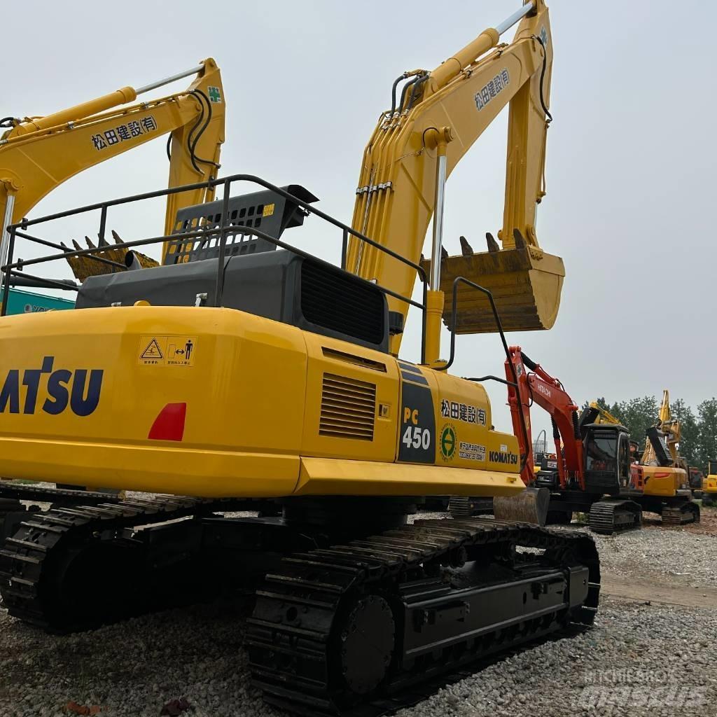 Komatsu 450 Beltegraver