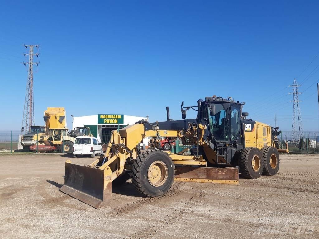 CAT 120 M 2 Veihøvler