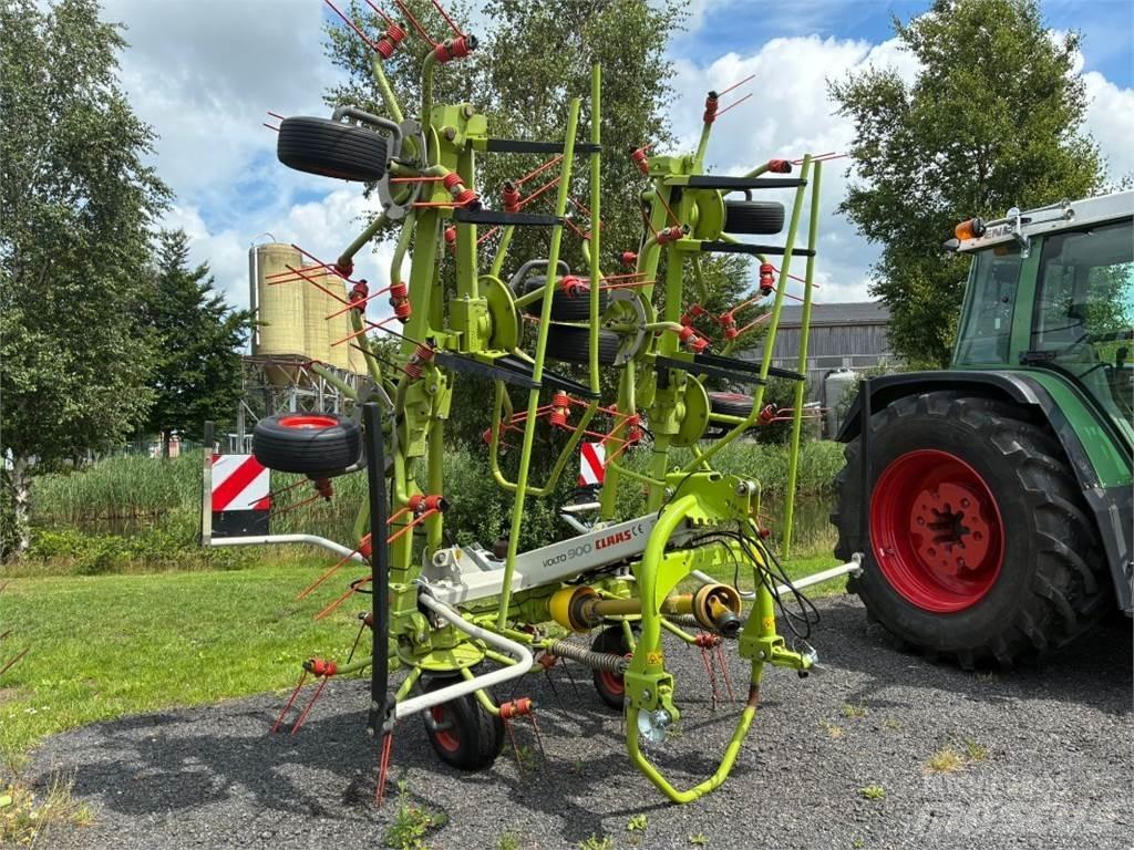 CLAAS Volto 900 Raker og høyvendere