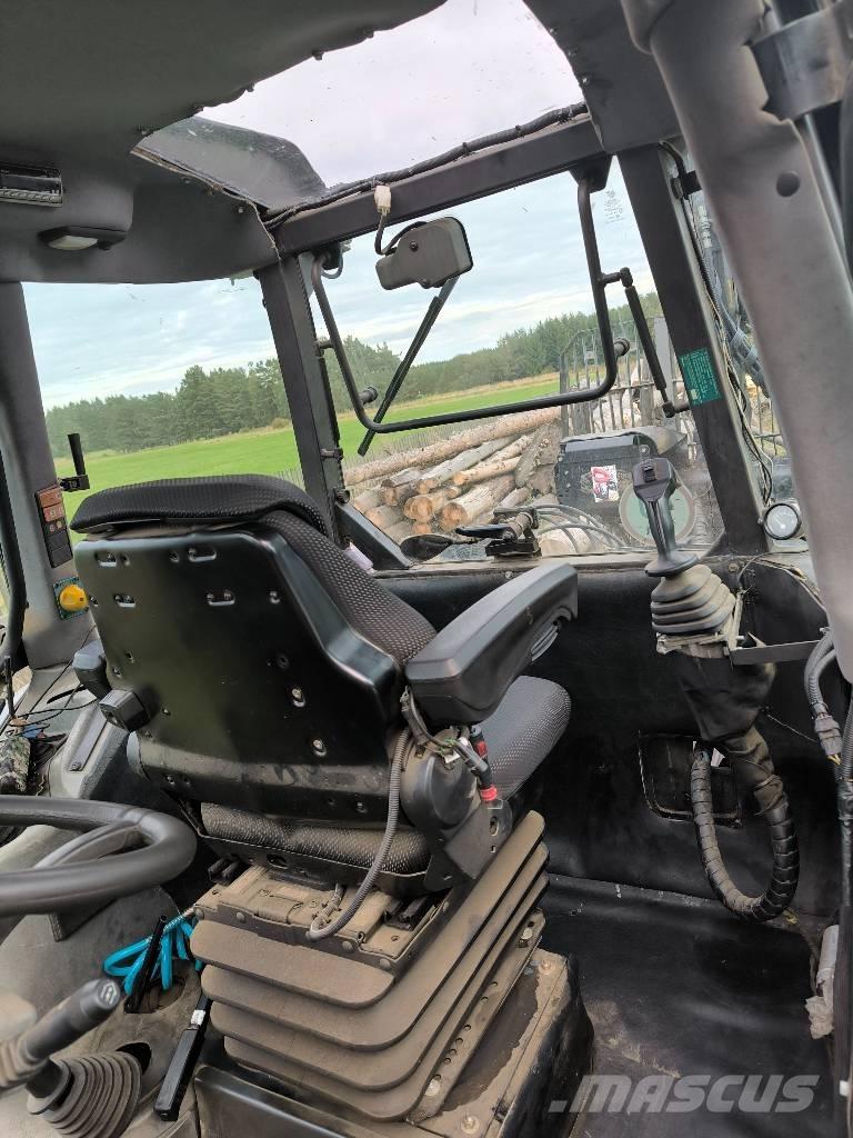 Landini Legend 125 Traktor med skogsutstyr