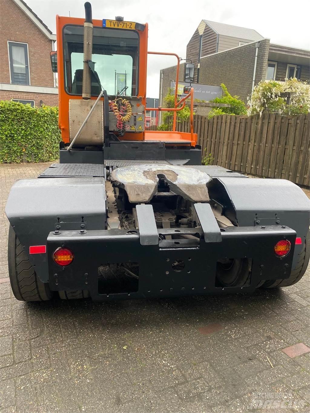 Terberg YT182 Terminaltraktor