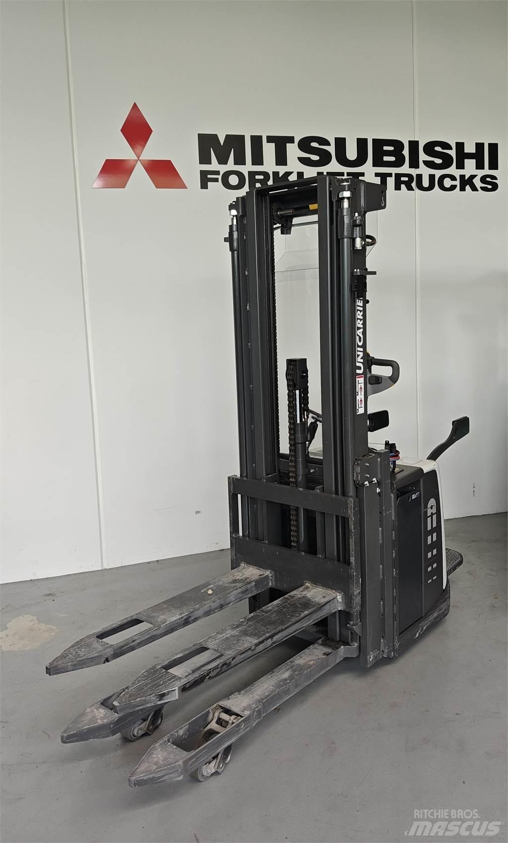Atlet PSP160 Lavtløftende truck med platform