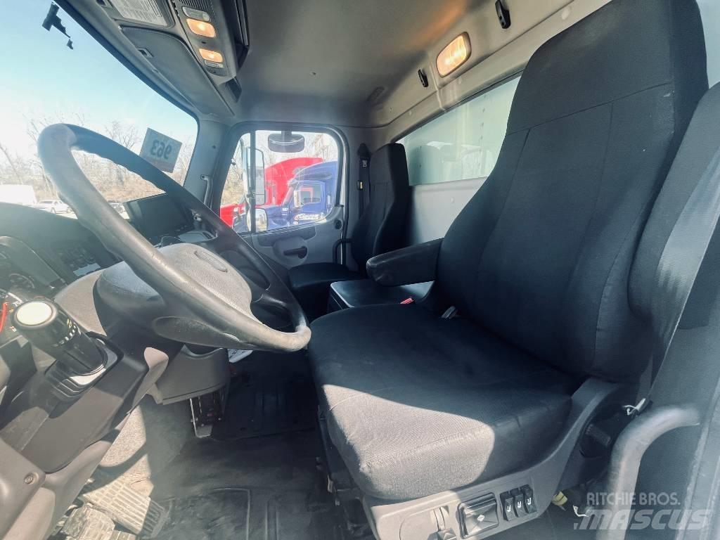 Freightliner M 106 Skapbiler