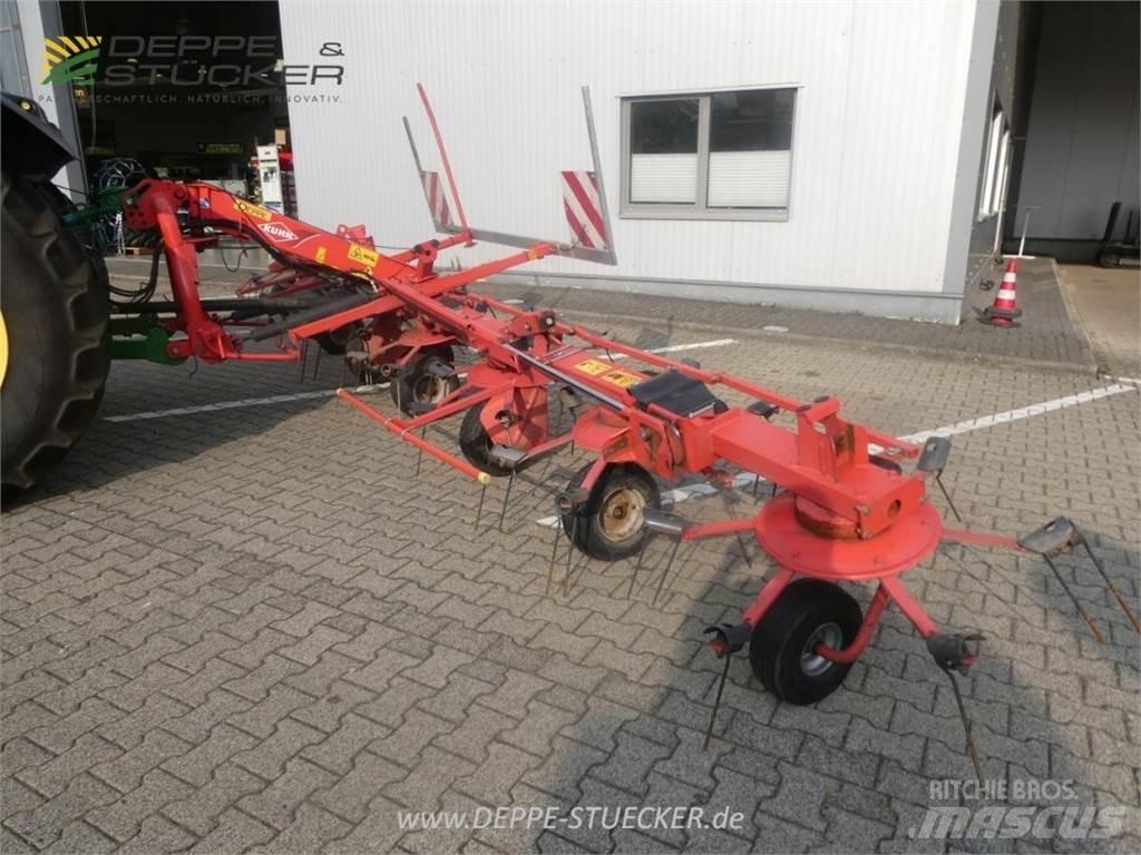 Kuhn GF 8702 Raker og høyvendere
