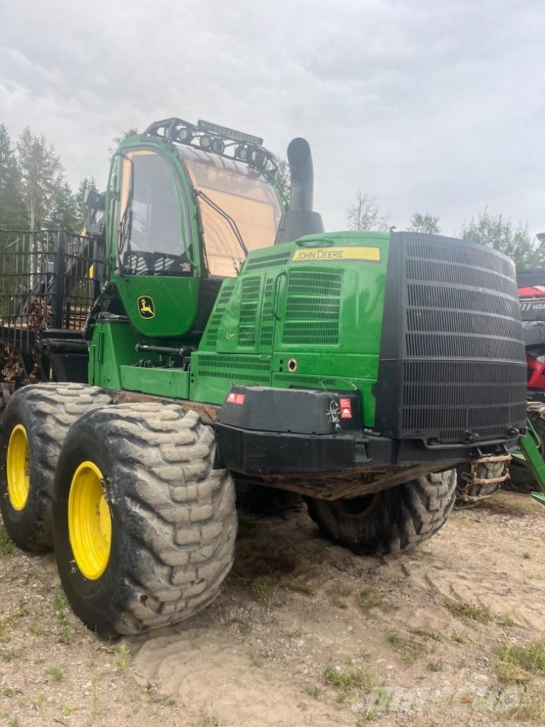 John Deere 1910G Lassbærere