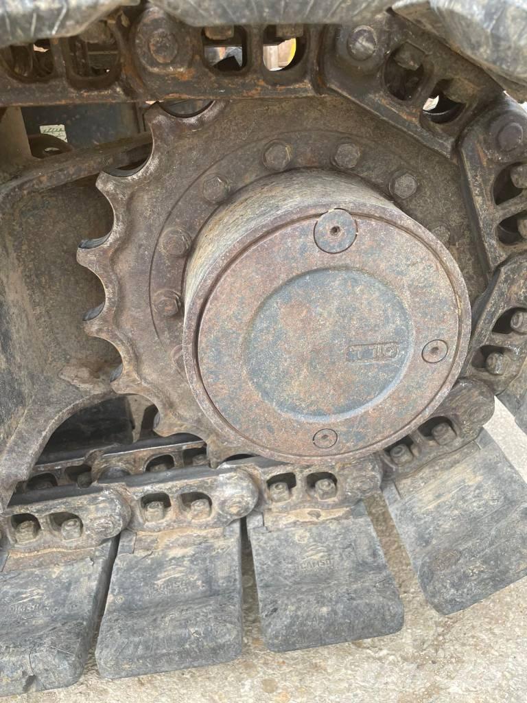 Komatsu PC80MR-5E0 Midigravere 7 - 12t