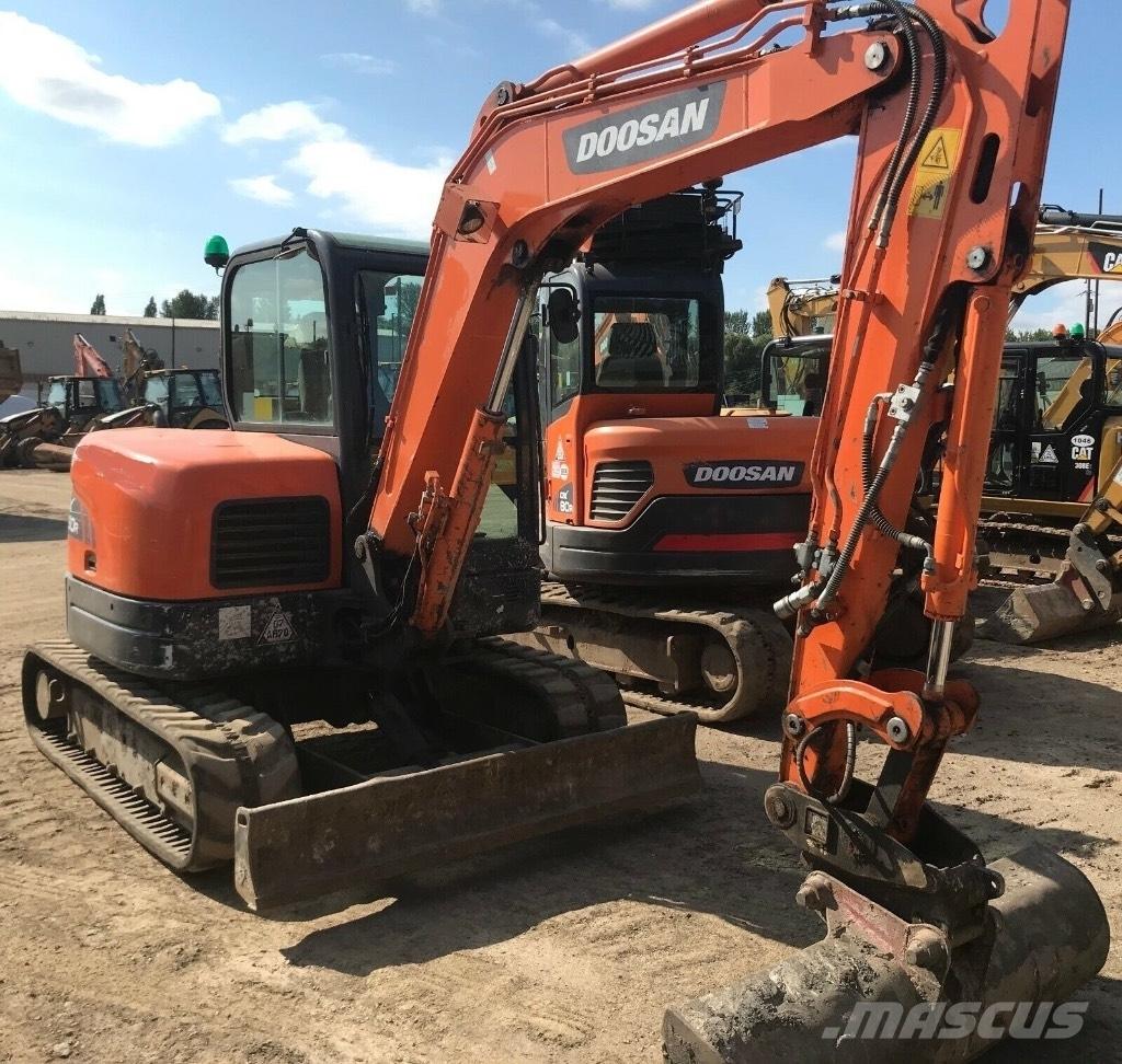 Doosan DX 60 R Minigravere <7t