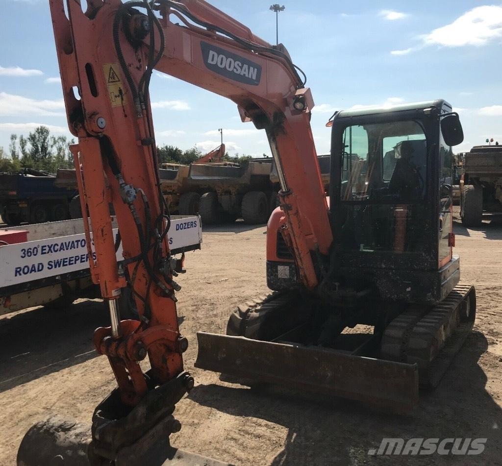 Doosan DX 60 R Minigravere <7t