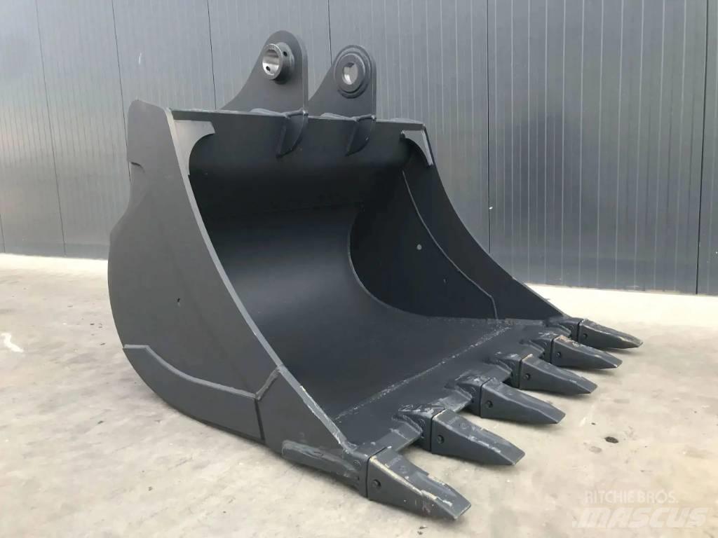 Komatsu PC240 Skuffer