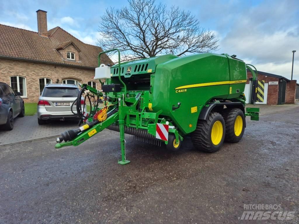 John Deere C441R Rundballepresser