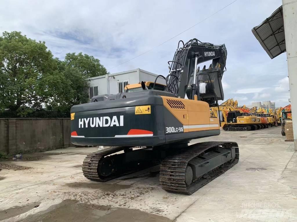 Hyundai R300LS-9S Beltegraver