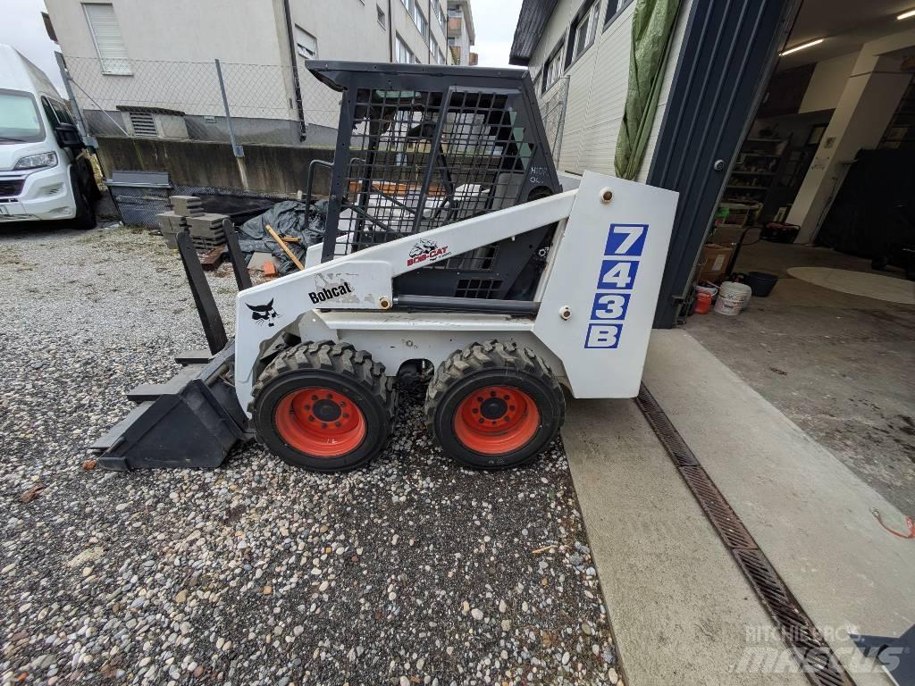 Bobcat 743 B Kompaktlastere