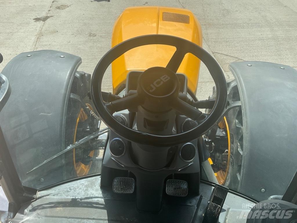 JCB Fastrac 4220 Traktorer