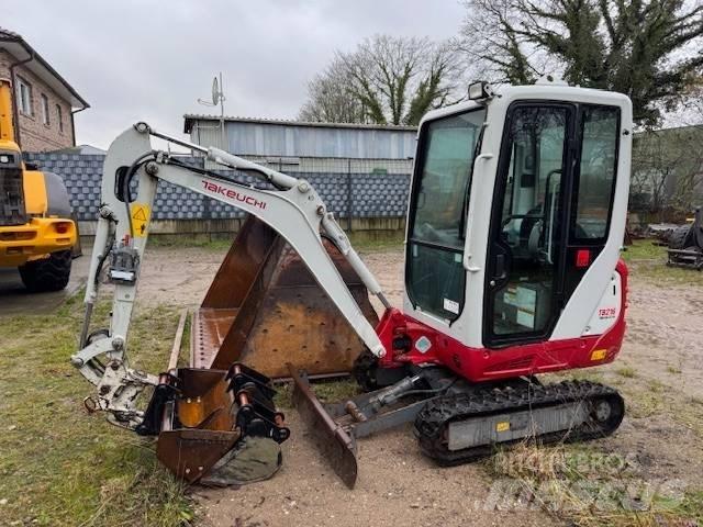 Takeuchi TB 216 V4 Minigravere <7t