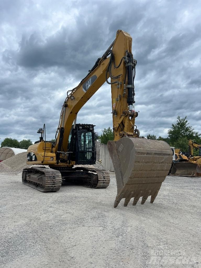 CAT 319 D L Beltegraver