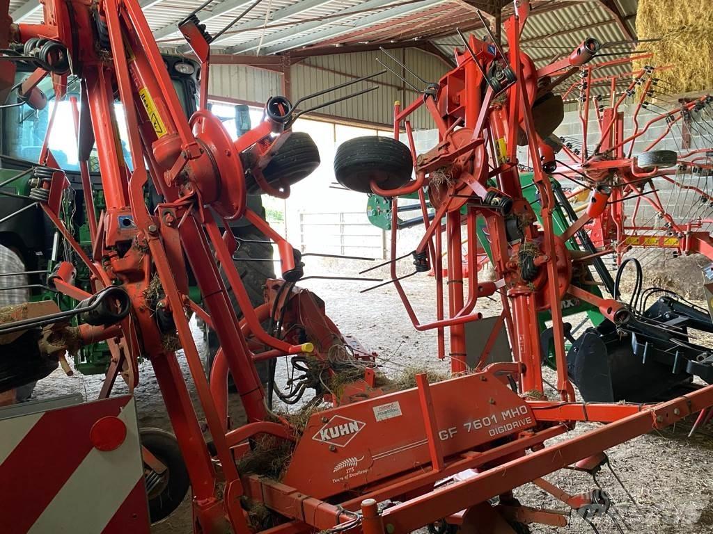 Kuhn GF 7601 MHO Raker og høyvendere