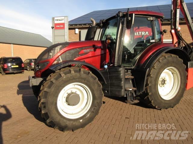 Valtra T174 VERSU Traktorer