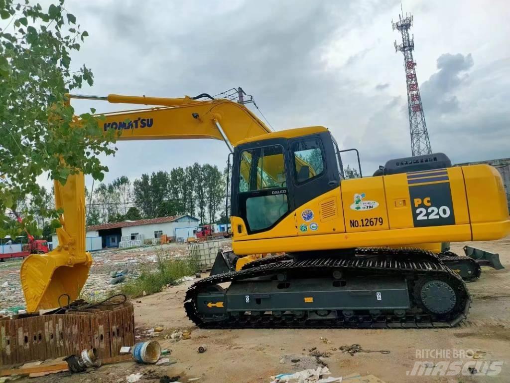 Komatsu PC 220 Beltegraver