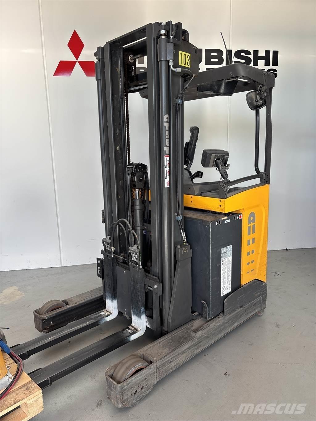 Atlet UMS200 Skyvemasttruck