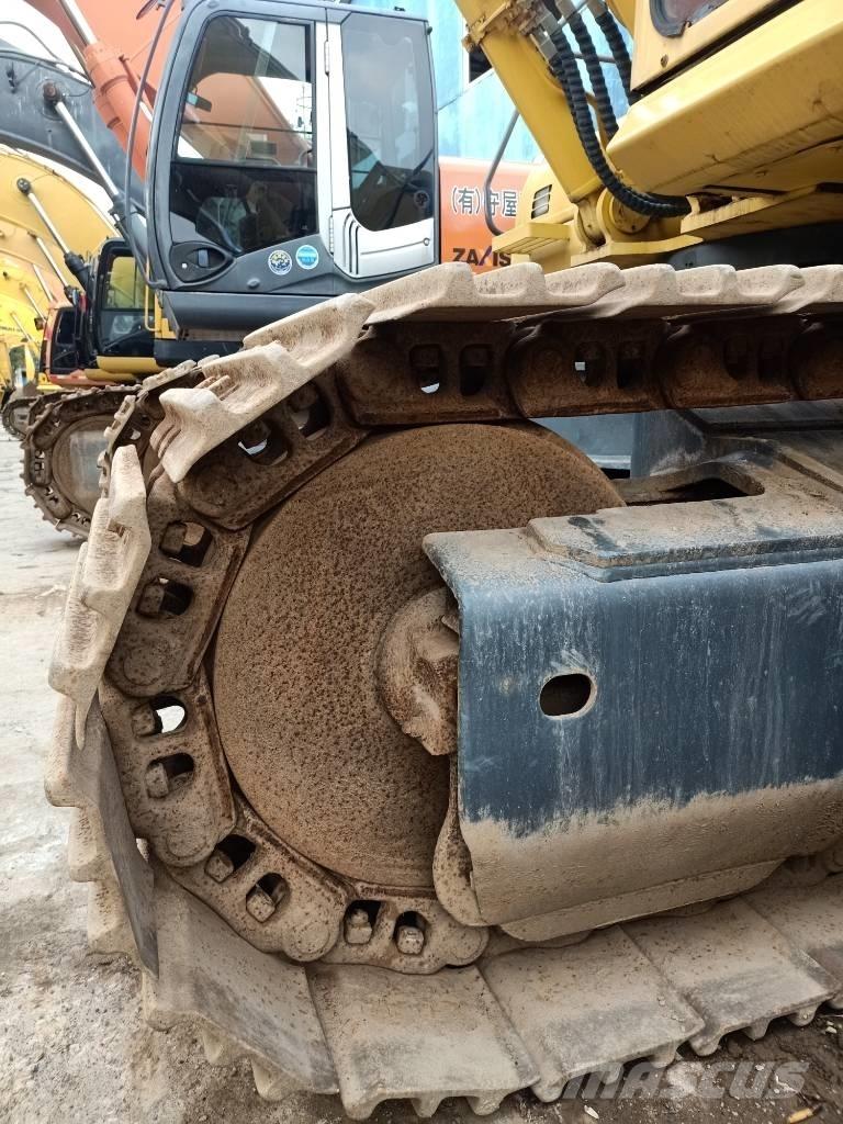 Komatsu PC400-7 Beltegraver