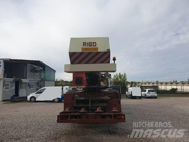 Rigo RTT600 Røff terreng kraner