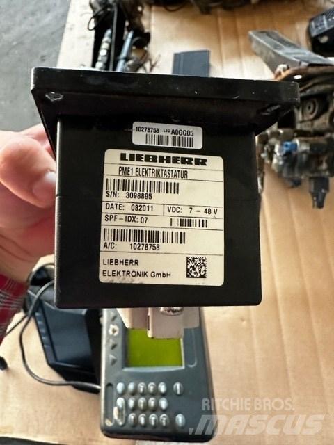 Liebherr L 566 PME 1 Lys - Elektronikk
