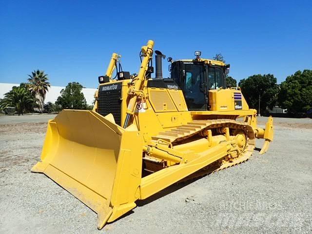 Komatsu D155AXi-8 Dozere Beltegående
