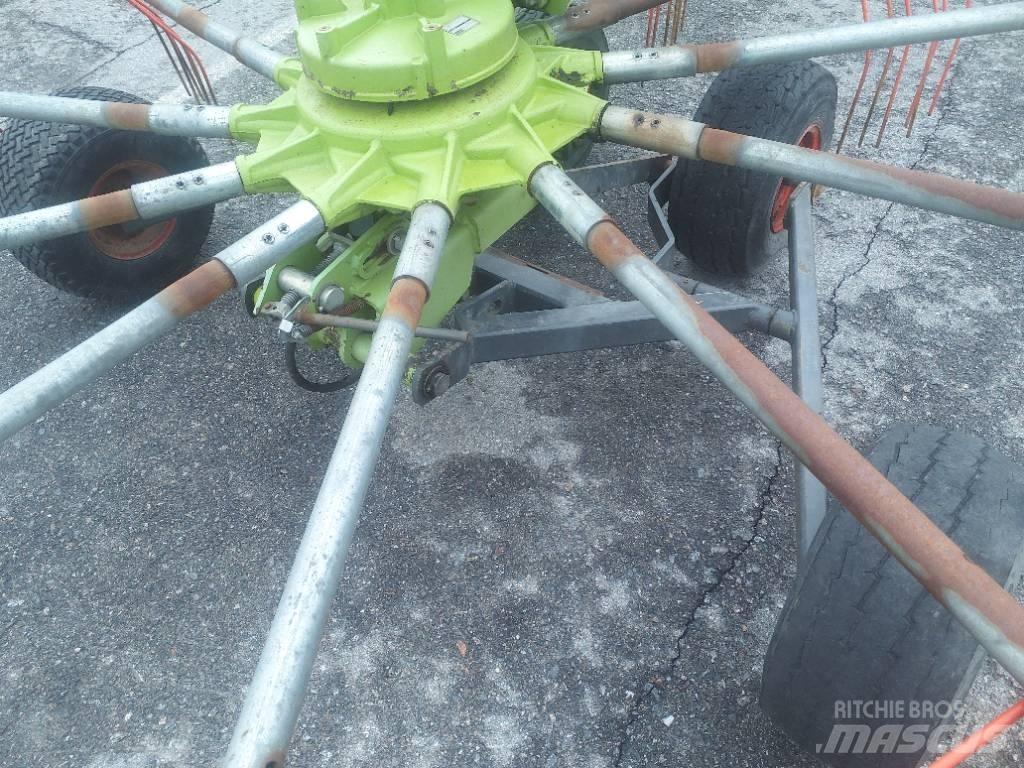 CLAAS Liner 650 Twin Svanser