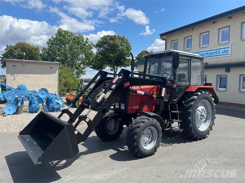Belarus MTS 820 + FL Traktorer