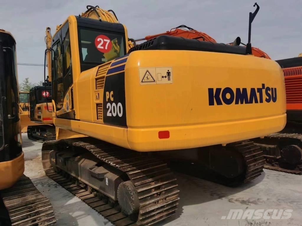 Komatsu PC 200-8 Beltegraver