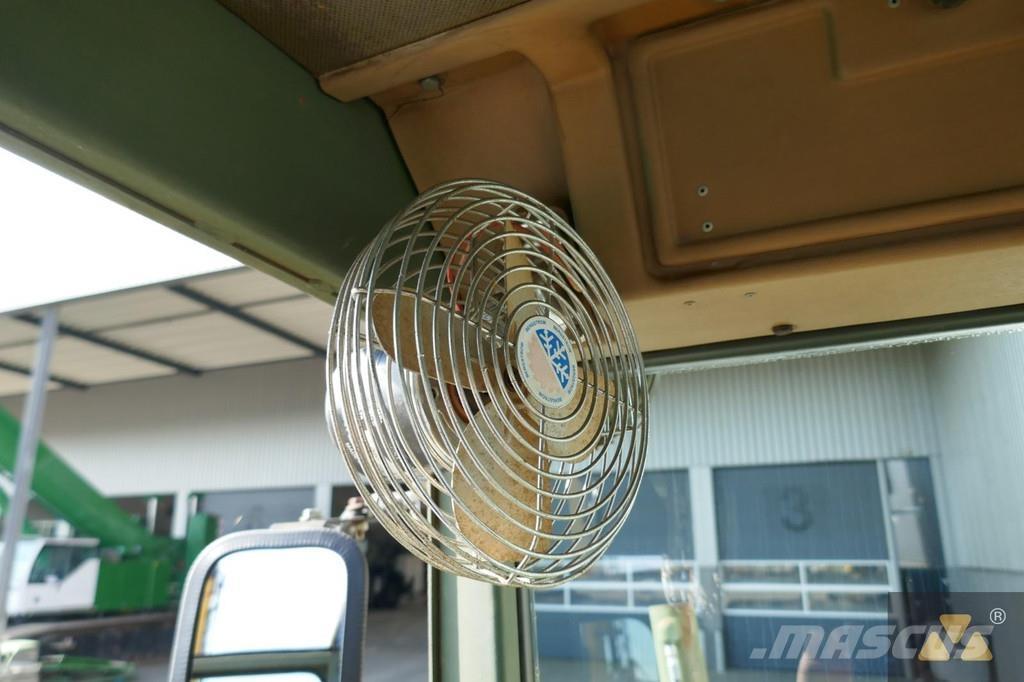 CAT 130G Ex-army Veihøvler