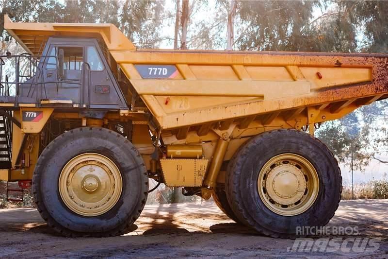 CAT 777D Andre lastebiler