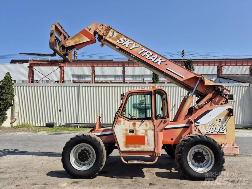 SkyTrak 8042 Teleskoplastere