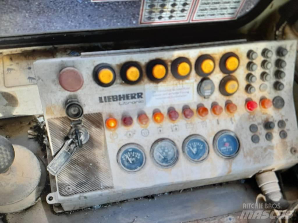 Liebherr PR 752 Dozere Beltegående