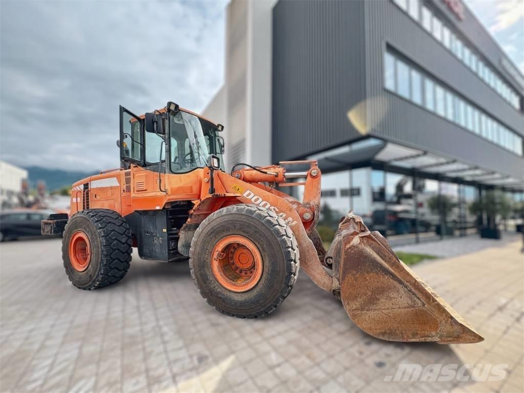 Doosan DL 300 Hjullastere