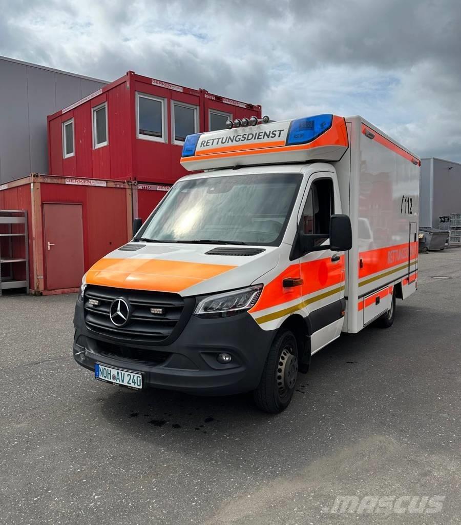Mercedes-Benz 1000 Ambulanse