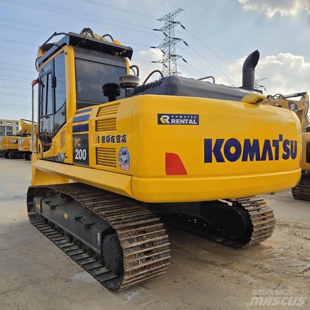 Komatsu PC 200-8 Beltegraver