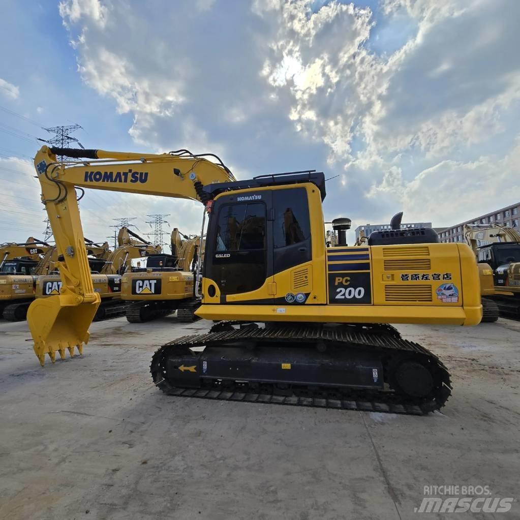 Komatsu PC 200-8 Beltegraver