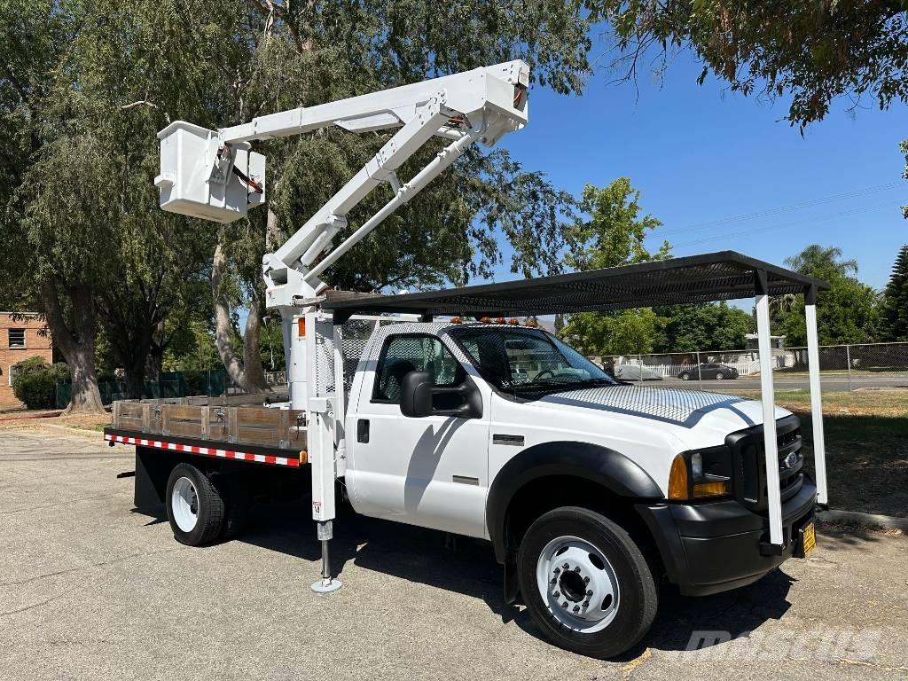 Ford F 550 Bilmontert lift