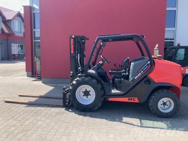 Manitou MC 25 Terrenggående gaffeltruck