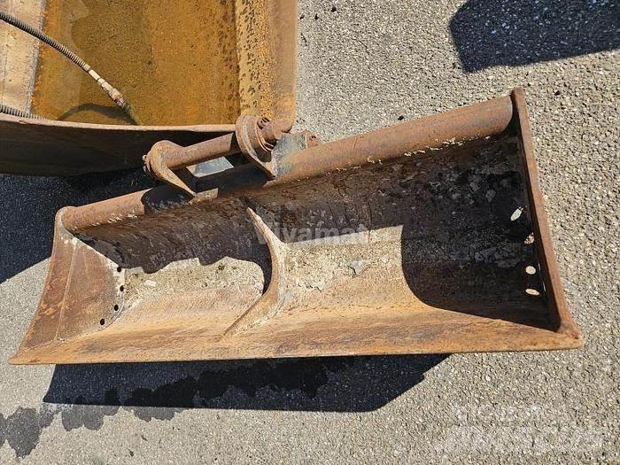 CAT 428D Skuffer