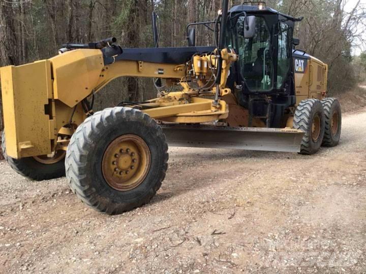 CAT 12M2 Veihøvler