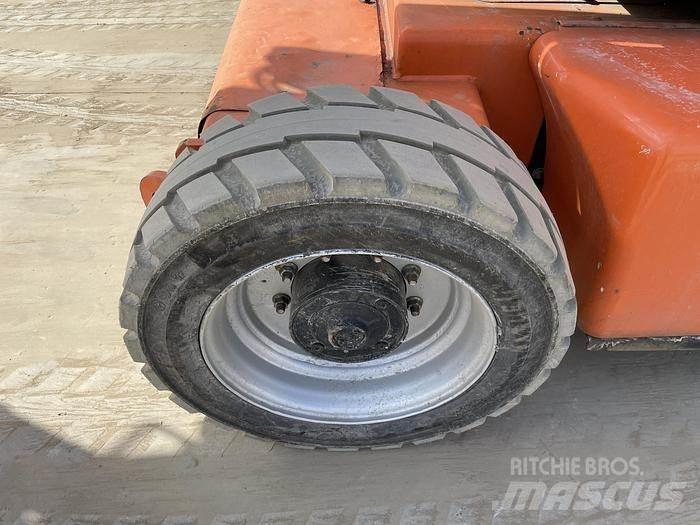 JLG E450AJ Leddede bomlifter