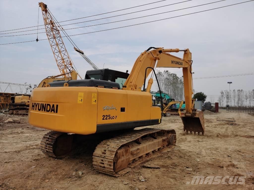 Hyundai R225LC-7 Beltegraver