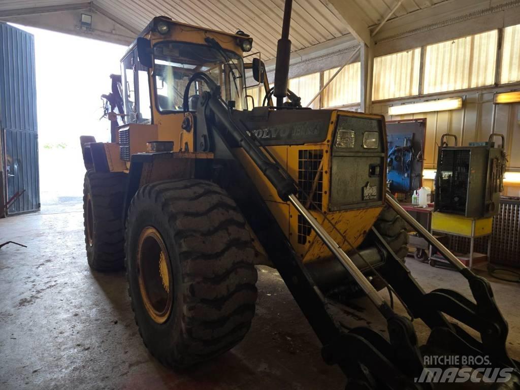 Volvo BM 6300 6300 Traktorgravere