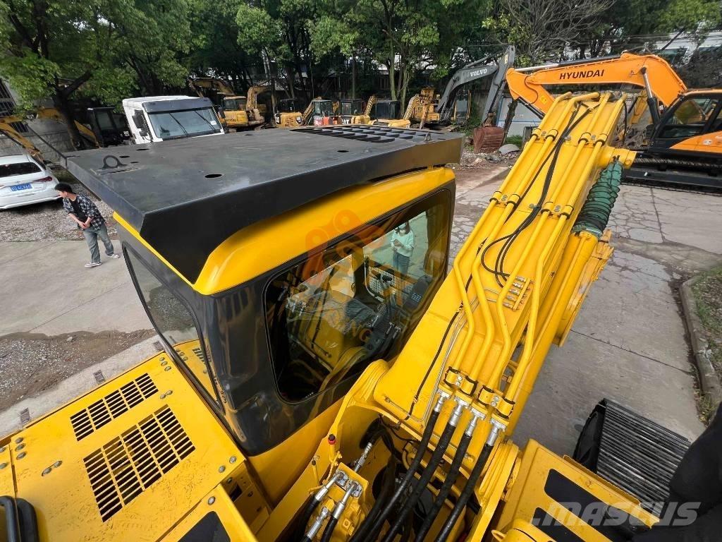 Komatsu PC 220-7 Beltegraver