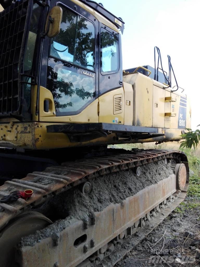 Komatsu PC800-8 Beltegraver