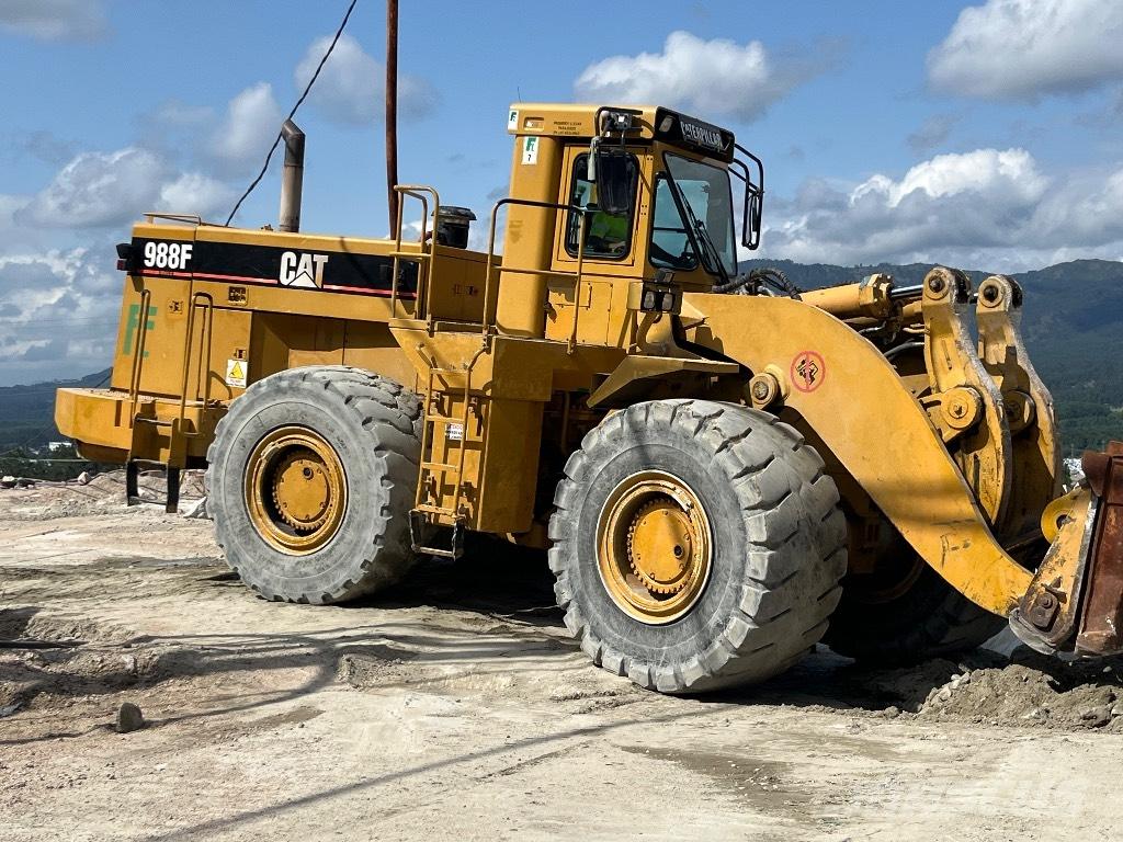 CAT 988 F II Hjullastere