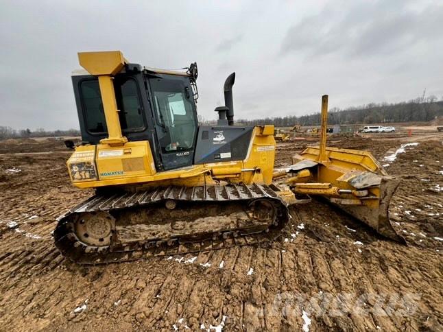 Komatsu D 41 E Dozere Beltegående