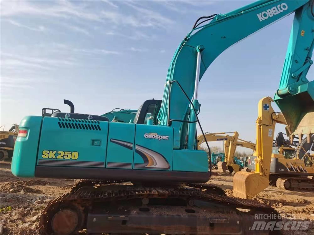 Kobelco SK 250-8 Beltegraver